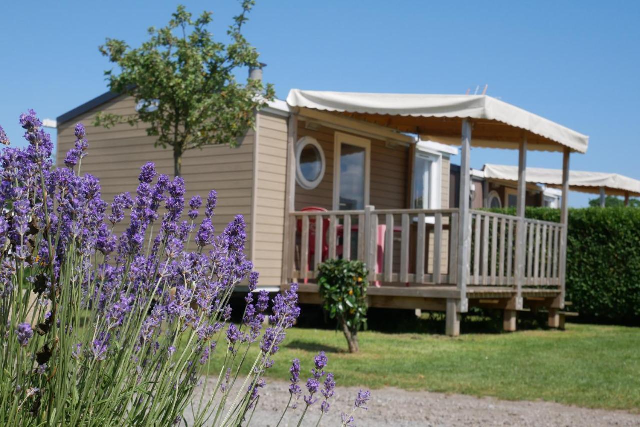 Camping Sainte Mere Eglise Eksteriør billede